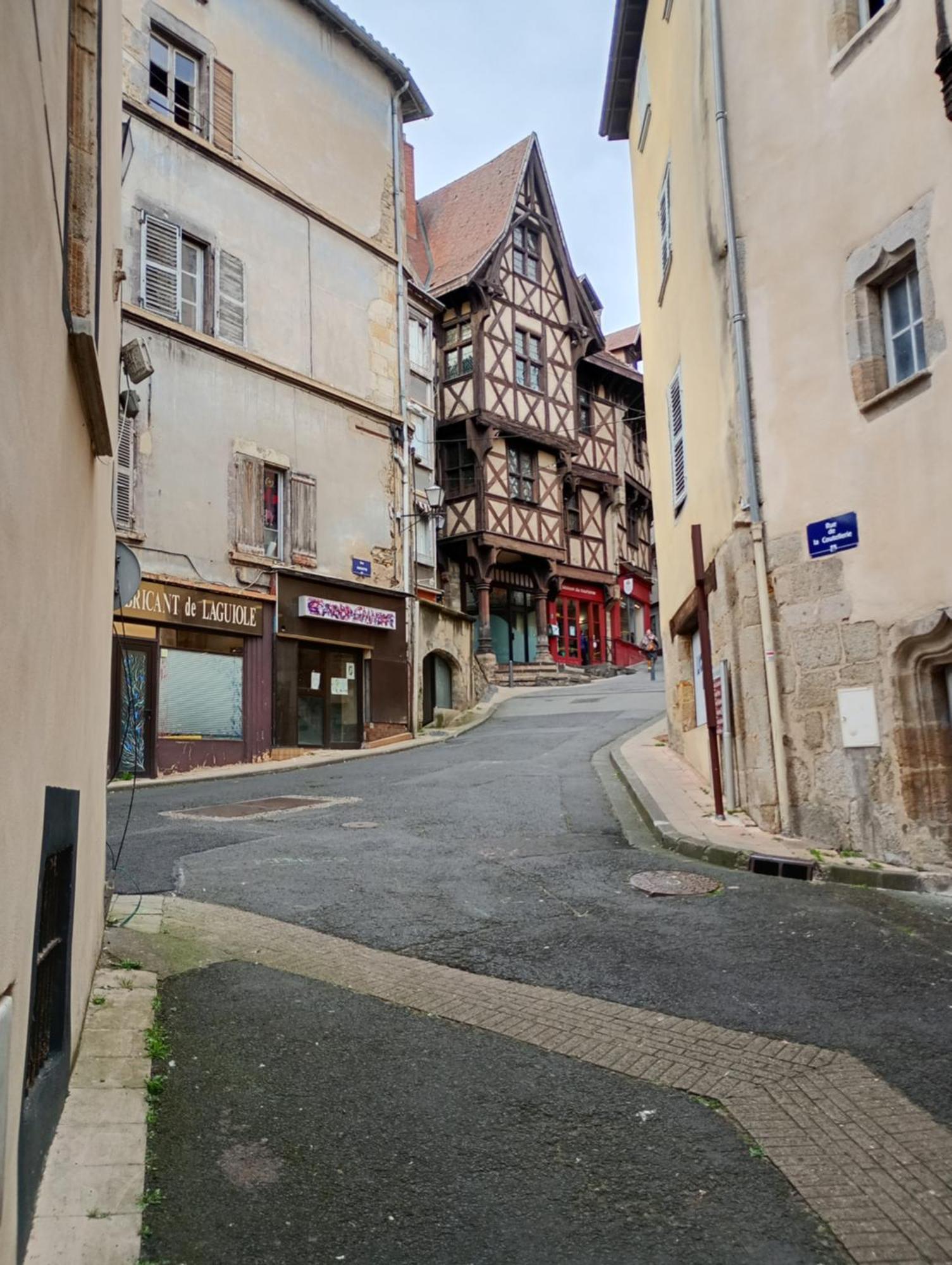 Duplex Center Thiers - Clermont-Ferrand - Lyon - Free Parking - Self-Check-In Apartman Kültér fotó